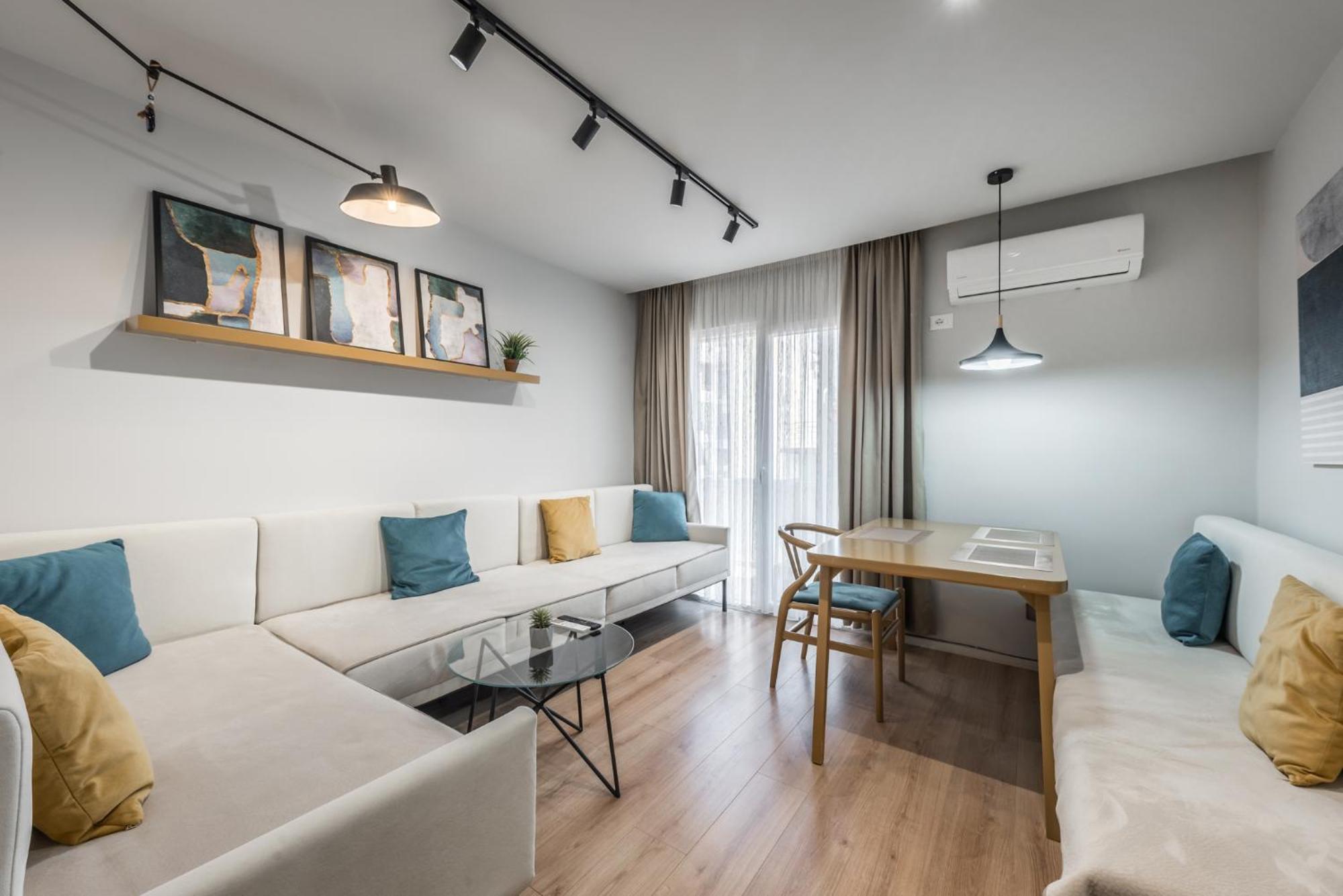 Pazari I Ri - 1 Bedroom Loft Tirana Buitenkant foto