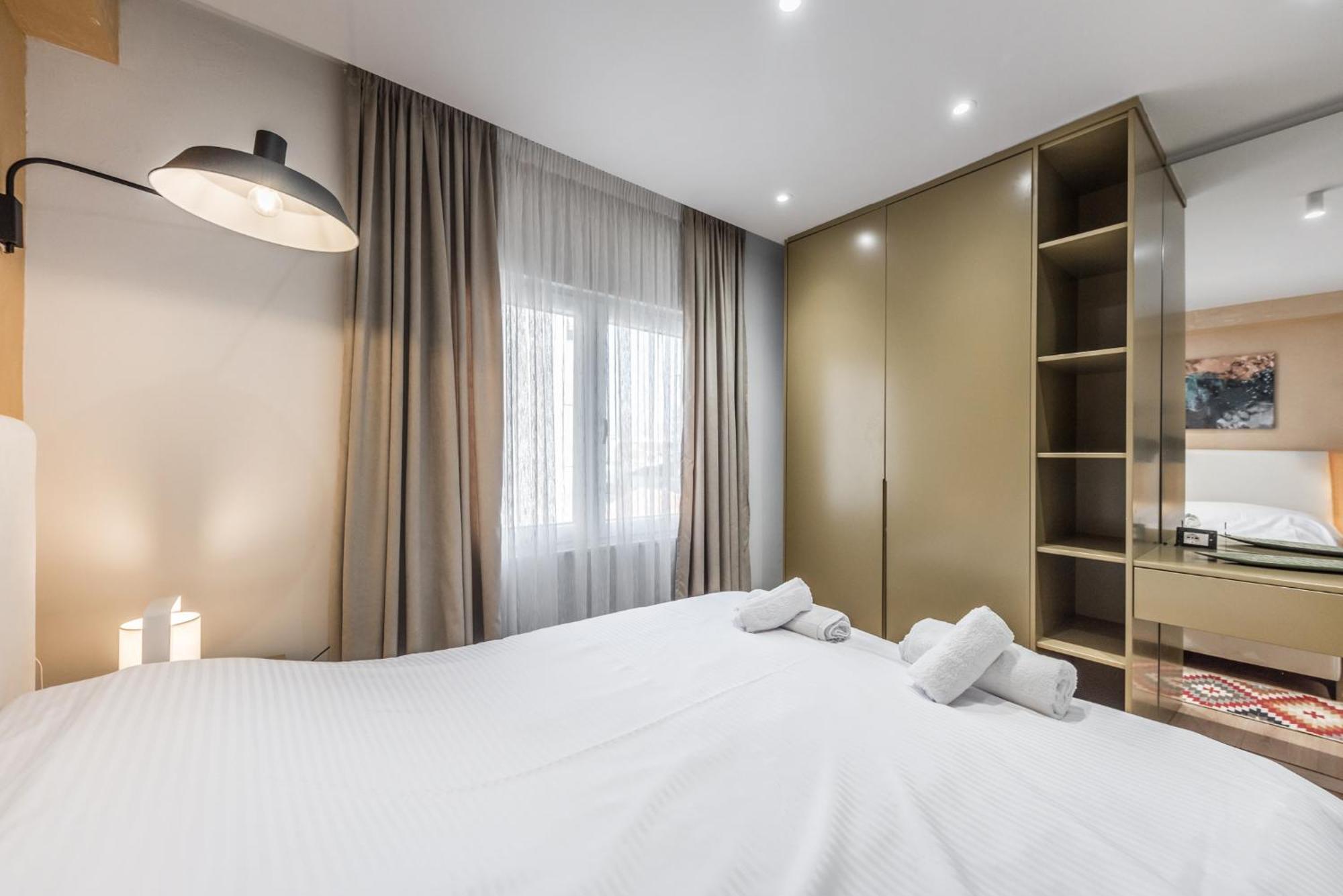Pazari I Ri - 1 Bedroom Loft Tirana Buitenkant foto